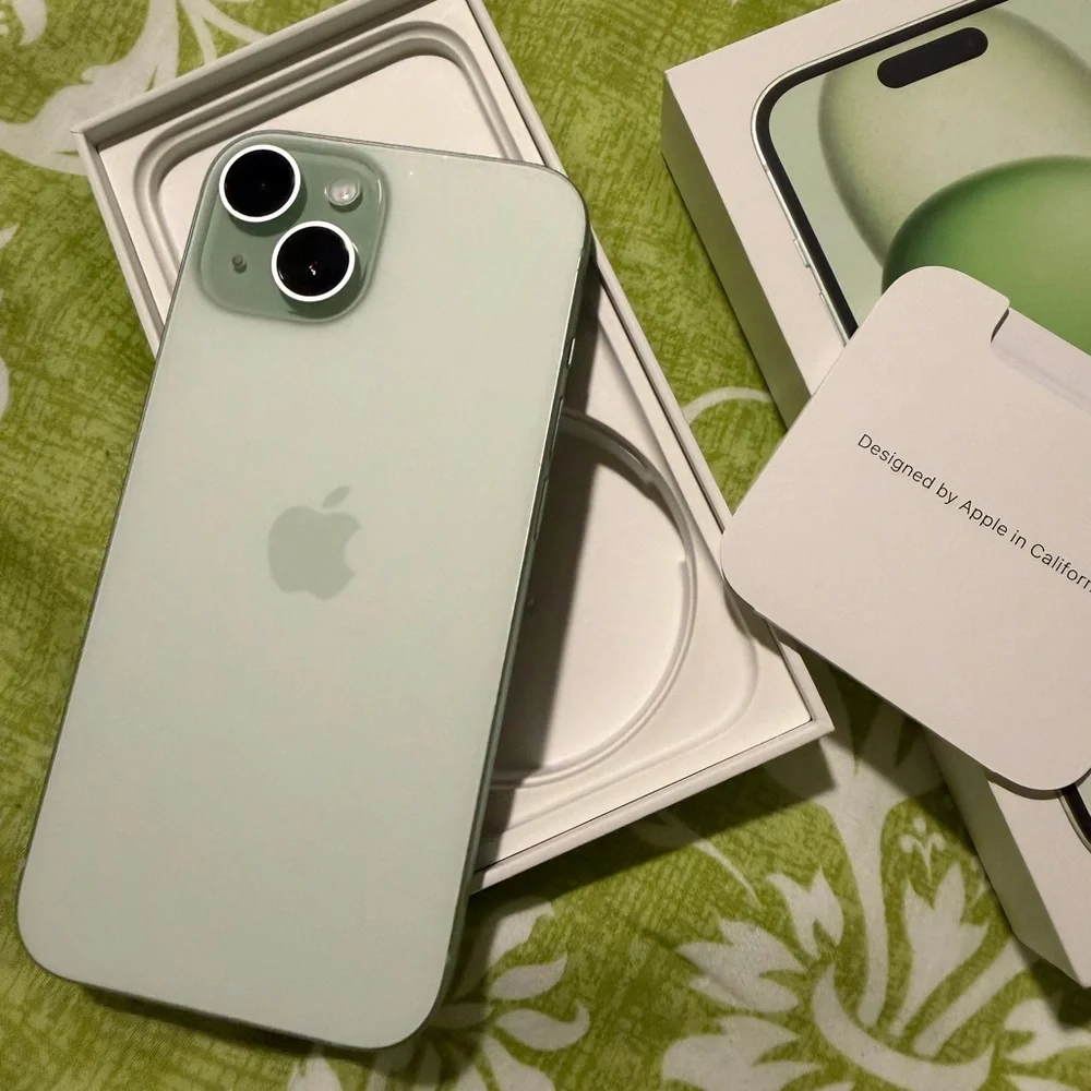 15 Apple Smartphone in Green